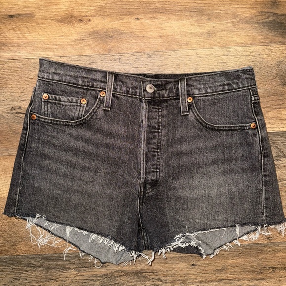 Levi's Black Jean Shorts - Picture 2 of 3